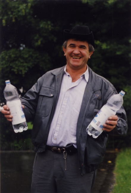 2000_4.jpg