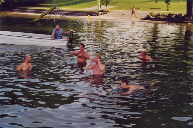 2002_2.jpg