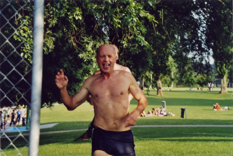 2002_4.jpg